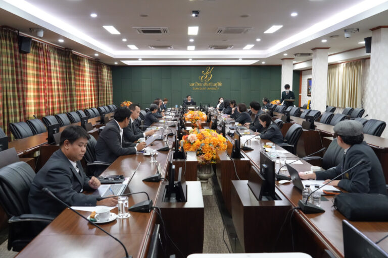 การประชุมสภาคณาจารย์และพนักงาน ครั้งที่ 10(15)/2569 เมื่อวันที่ 19 สิงหาคม 2569 และสภาคณาจารย์และพนักงาน ม.สวนดุสิต เข้าร่วมศึกษาดูงาน มศว. ยกระดับสวัสดิการและความก้าวหน้าบุคลากร